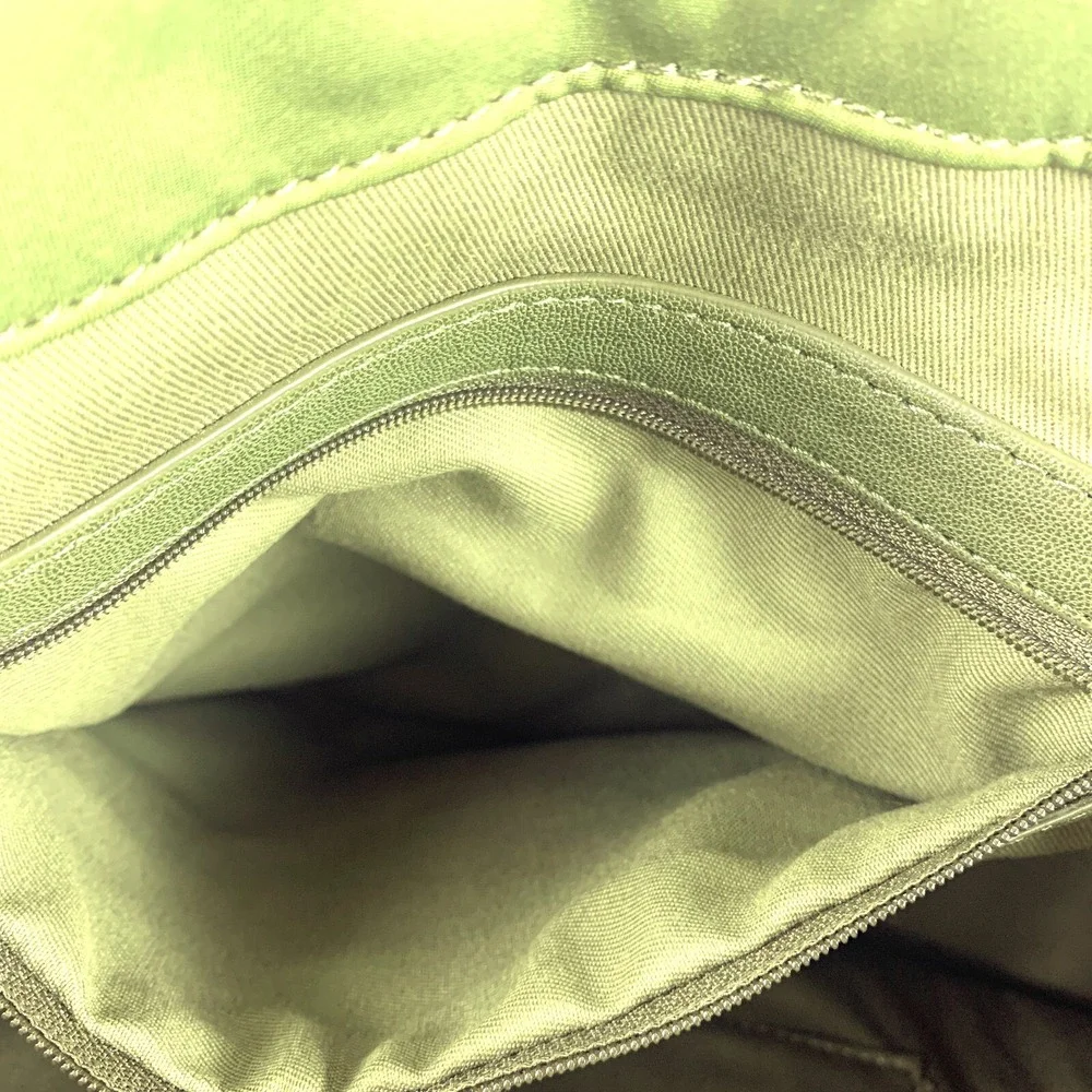 R & Em Green Quilted Messenger‎ Bag Studded Trim School Computer Sling SEE/READ